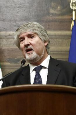 Cambia il Ministro ma i problemi restano. Ecco chi è Giuliano Poletti